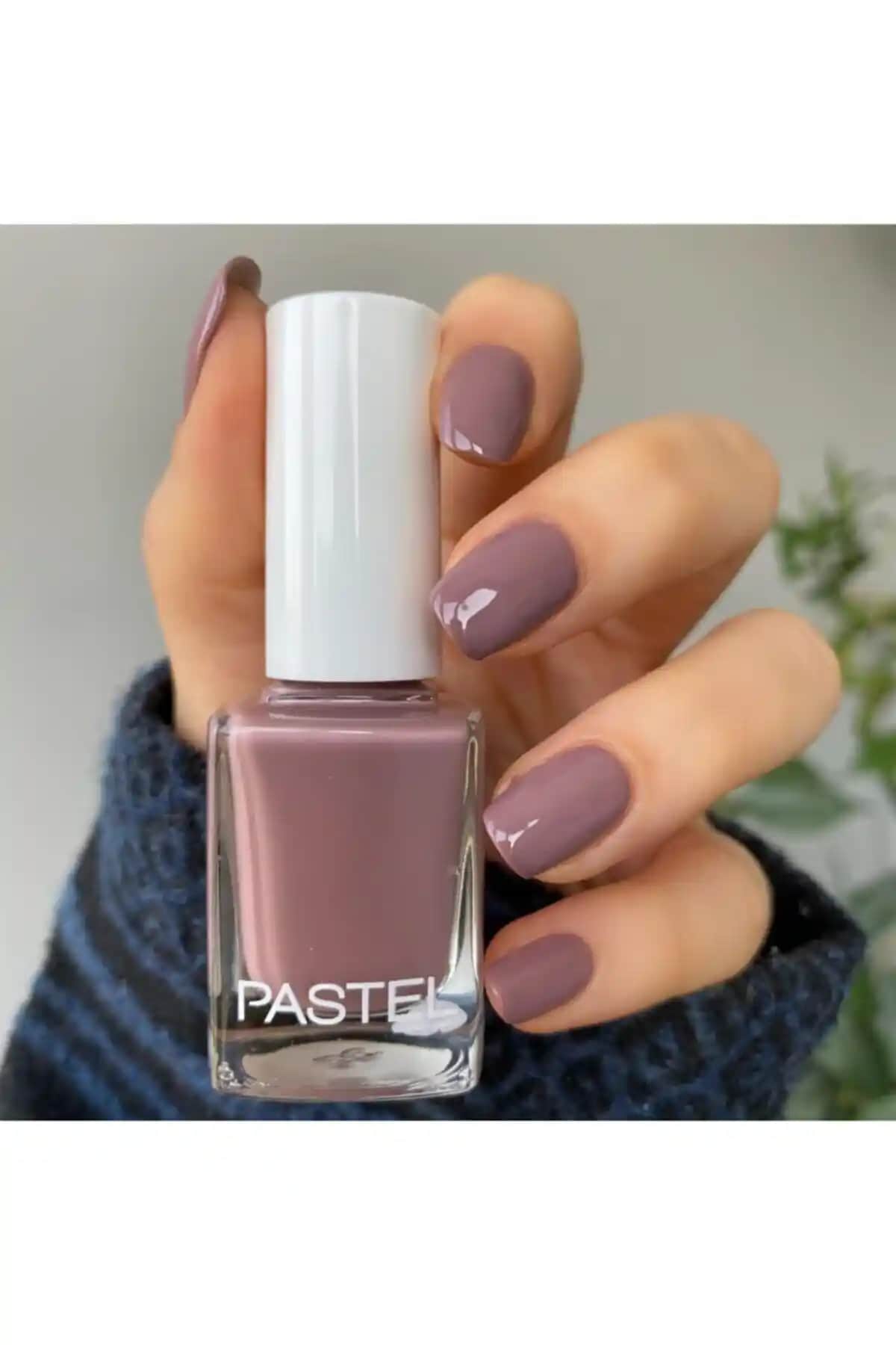 Pastel No 311 Mat Oje: Modern ve Şık Tasarım ile Uzun Süre Kalıcı Manikür