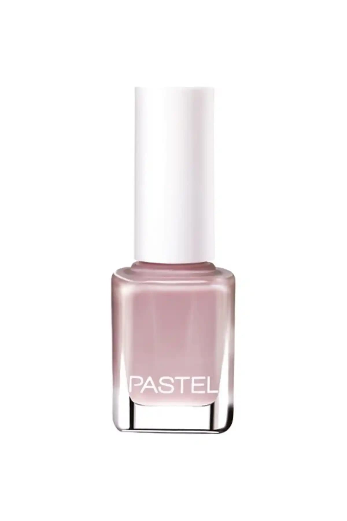 Pastel Oje 88 ve Pastel Pure Oje 606 Karşılaştırması: Hangi Oje Daha İyi