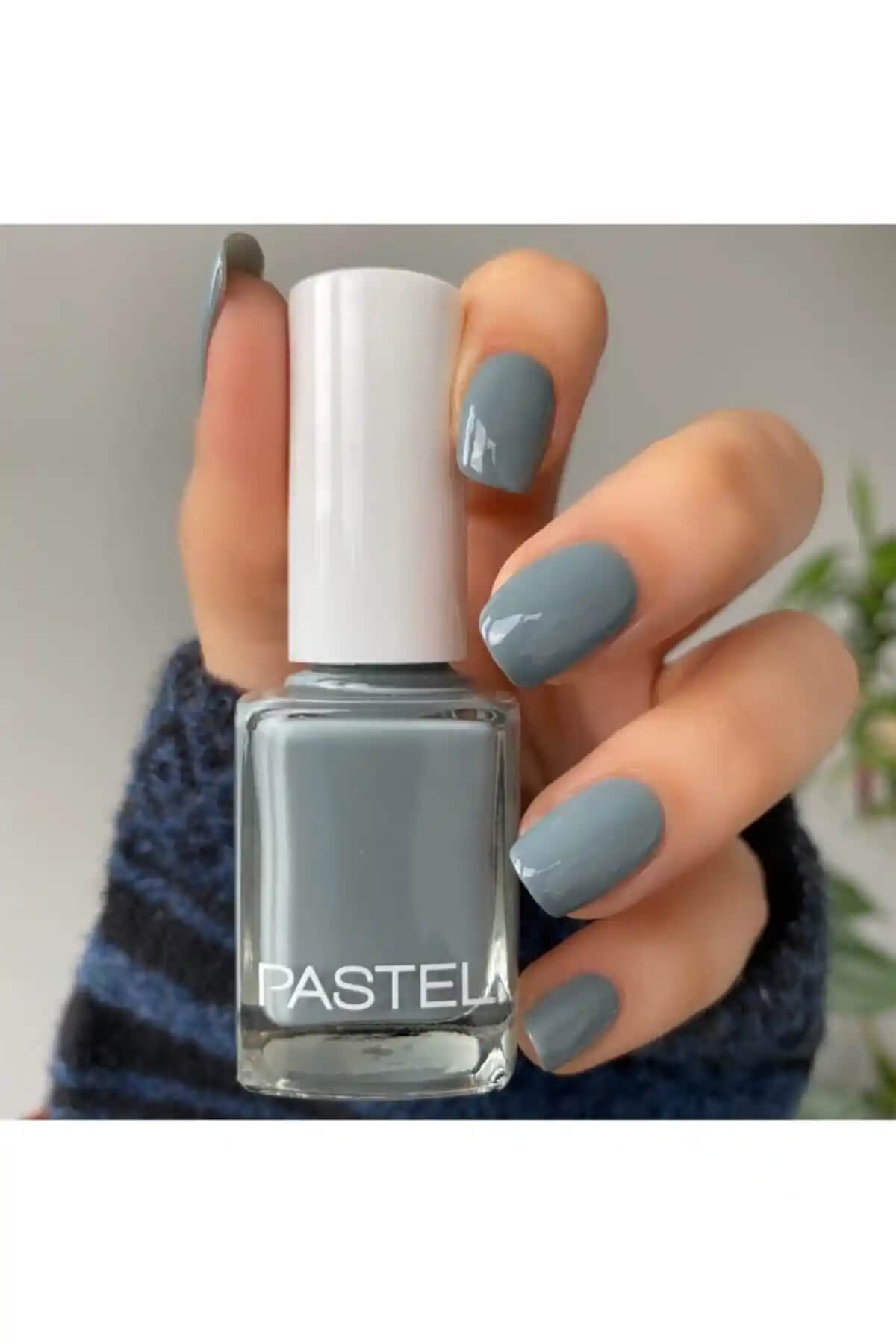 Pastel Oje No:243 ve No:43 Karşılaştırması: Renk, Görünüm ve Kullanıcı Yorumları