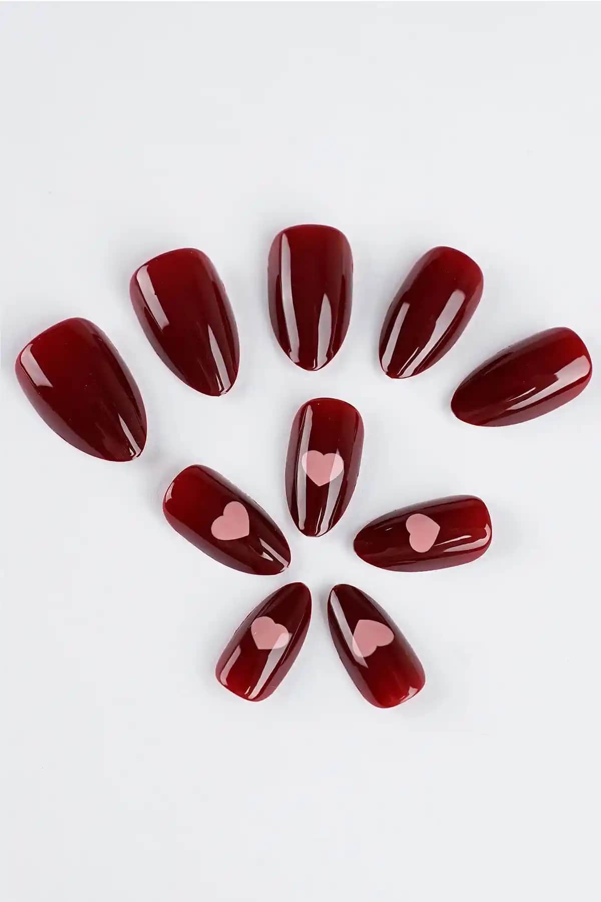 POP Beauty Takma Tırnak Seti ve Zararsız Yapıştırıcı ile Şık ve Kolay Tırnak Bakımı