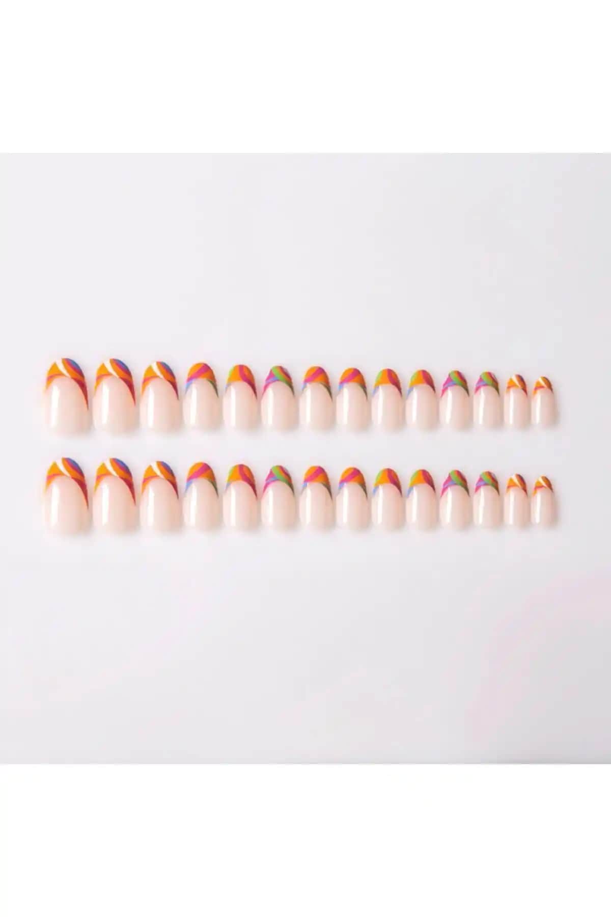 POP Beauty Takma Tırnak Seti ve Zararsız Yapıştırıcı ile Şık ve Pratik Güzellik Çözümü