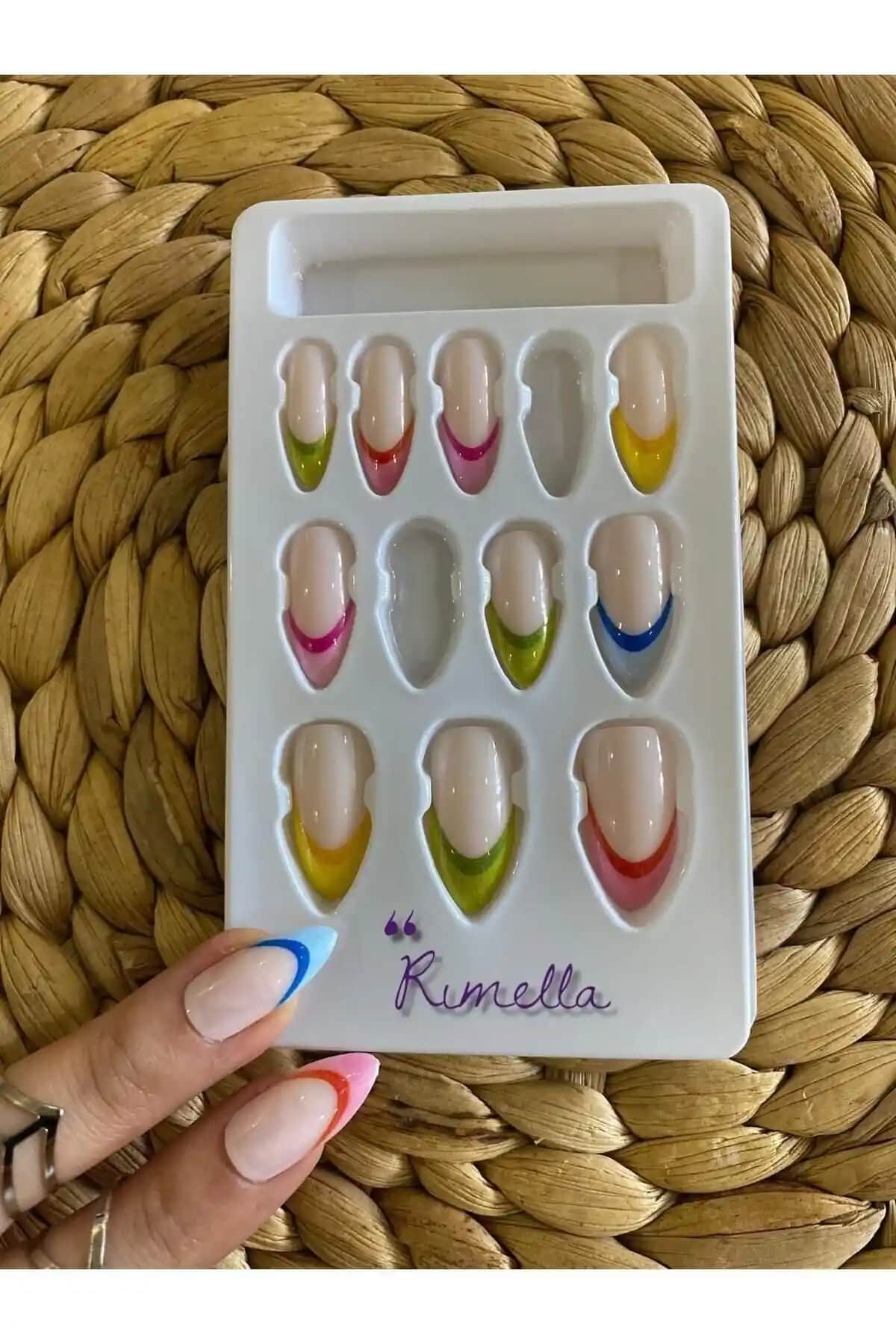 Rimella French 12 Adet Kendinden Yapışkanlı Badem Tırnak Seti Pratik ve Renkli Tasarım