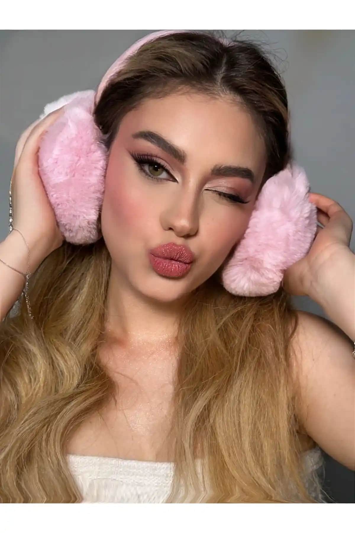 Shimmer Debon Lip Kit ile Günlük ve Özel Günler İçin Parlak Dudaklar