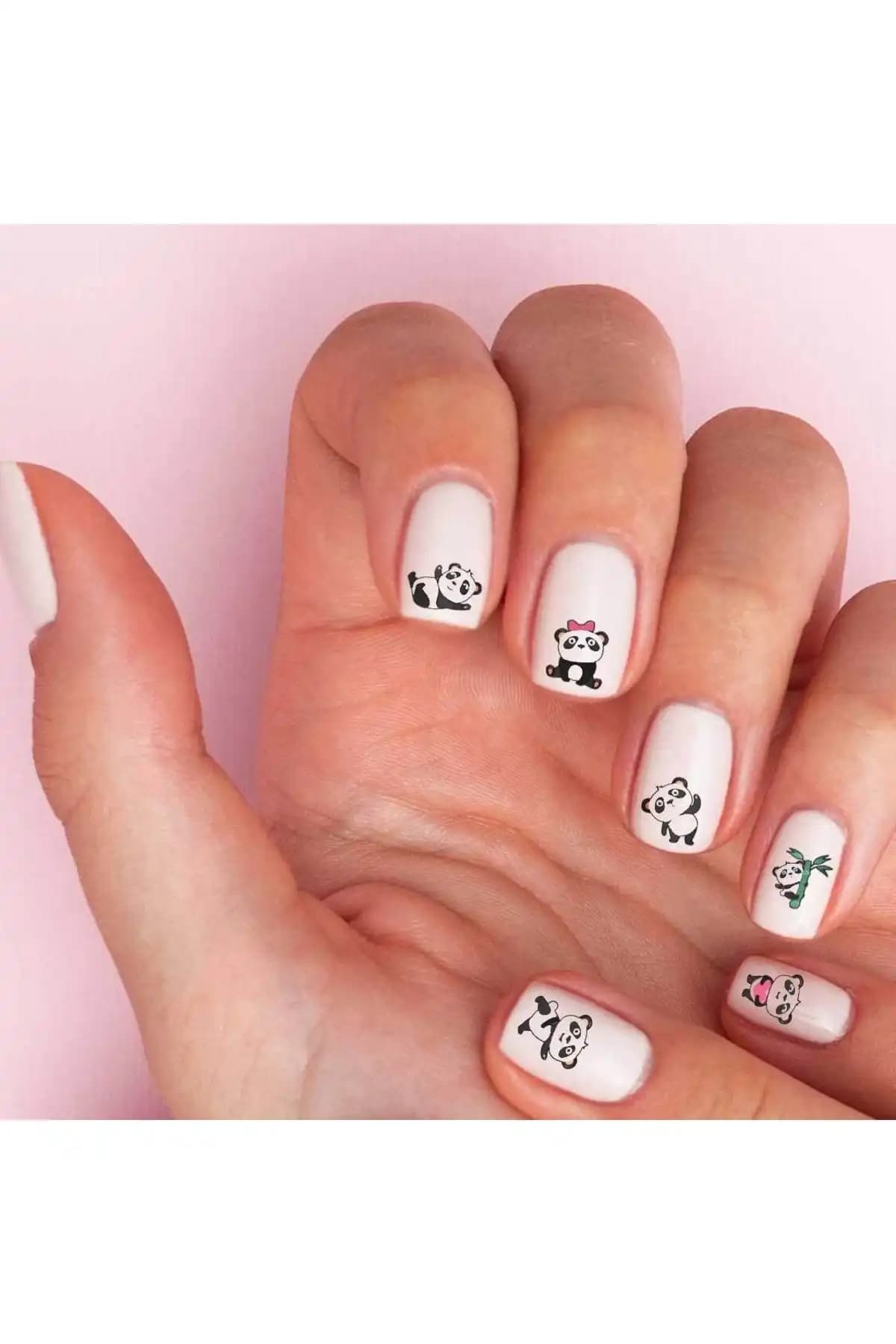 Tırnak Süsleme Ürünleri Karşılaştırması: Artikel Panda Dövmesi ve POP Beauty Sticker 1