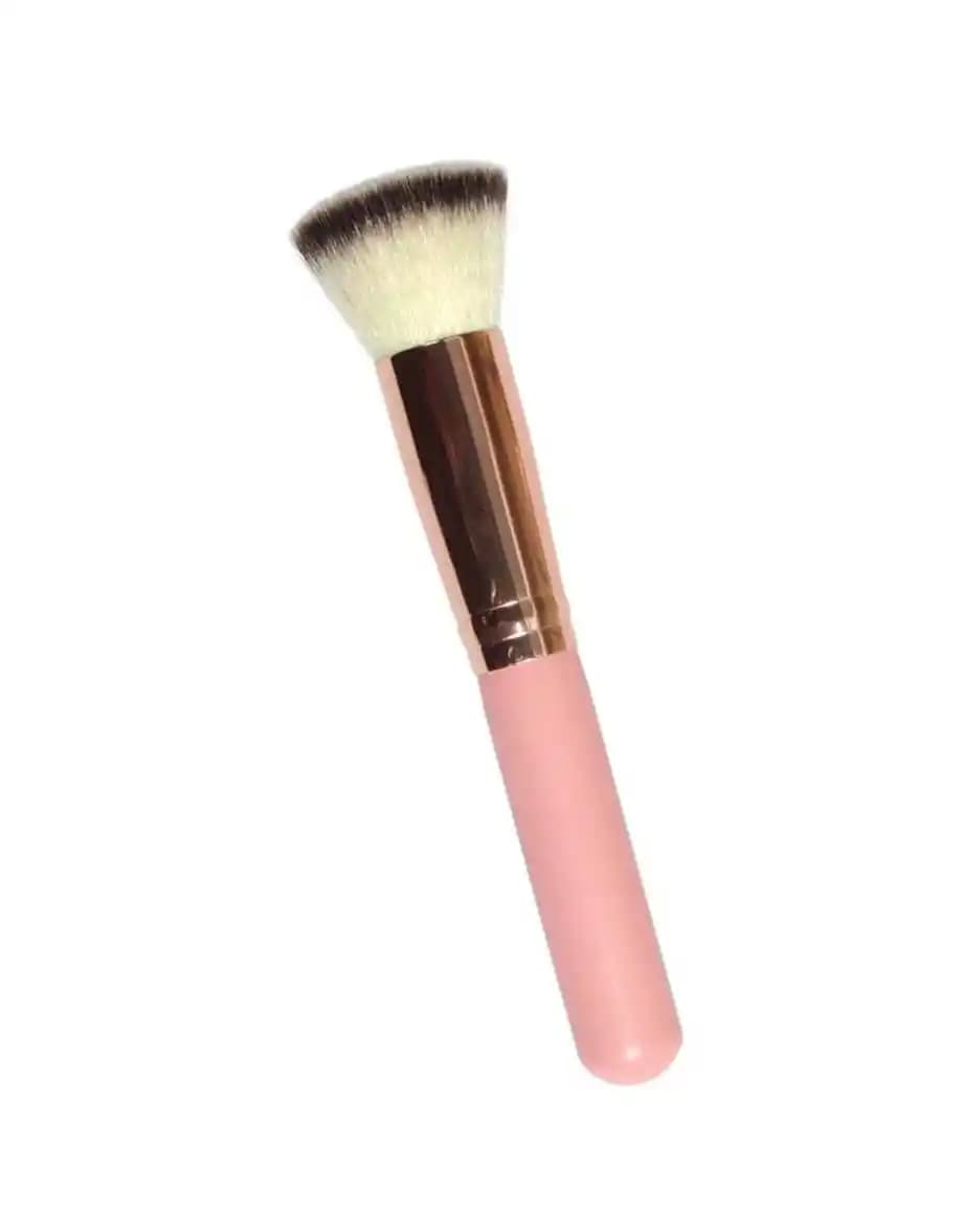 Fondöten Fırçası Seçimi ve Kullanımı Hakkında Detaylı Bilgi