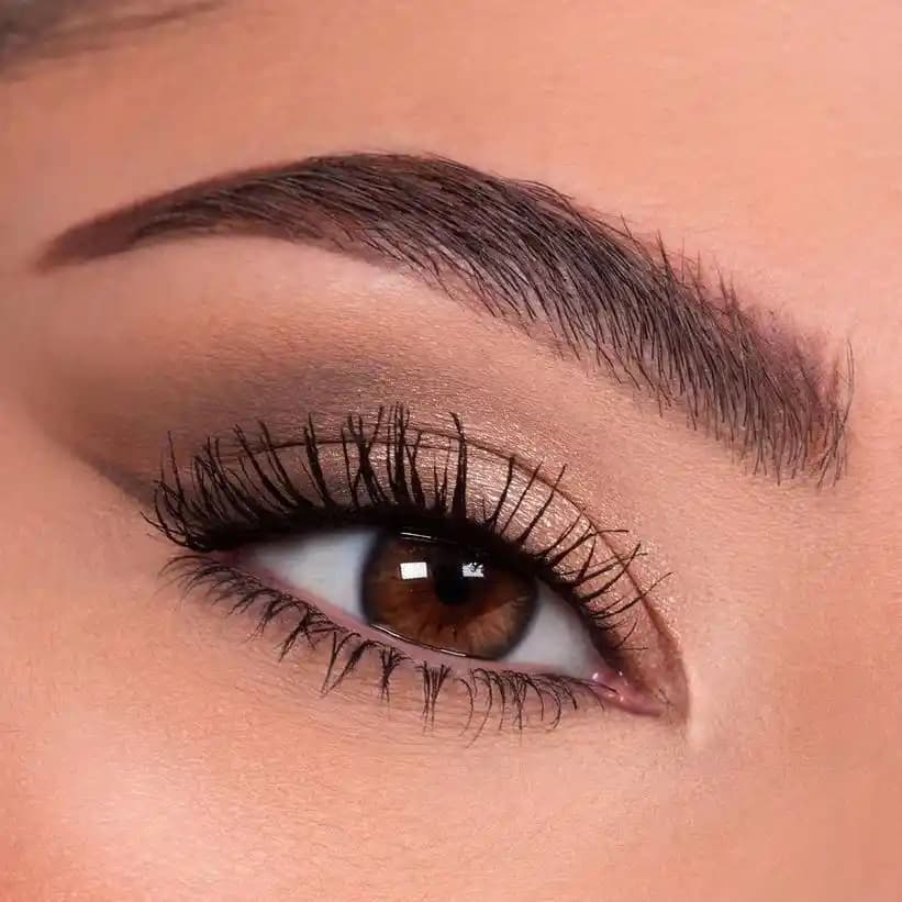 Hafif Makyaj Nasıl Yapılır? Adım Adım Doğal ve Taze Görünüm İçin Rehber