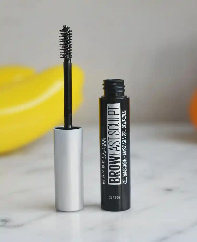 Kaş Jeli Kullanımı ve Seçimi: Doğal Görünüm İçin En İyi Yöntemler