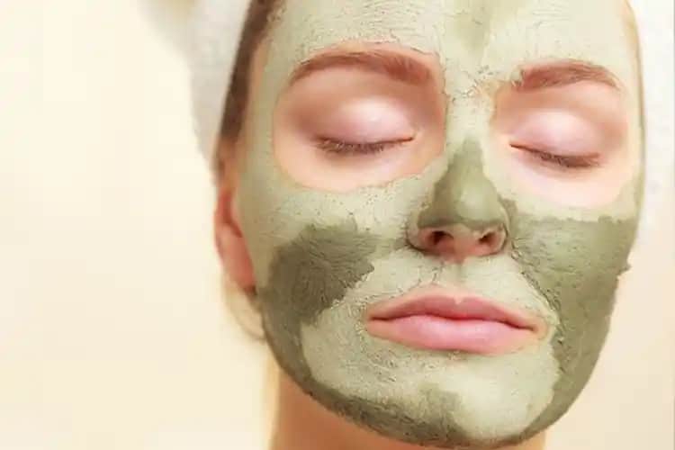 Kil Maskeleri Kaç Yaşında Kullanılmalı ve En Doğru Uygulama Yöntemleri