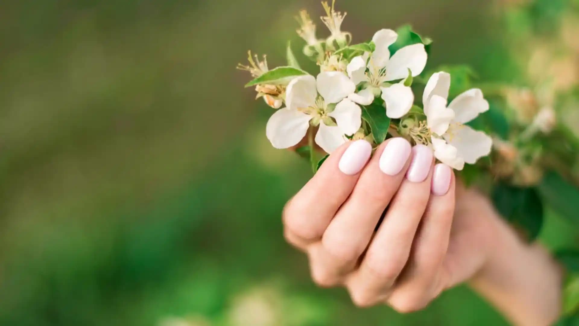 Kısa Tırnaklar İçin Uygun Manikür Teknikleri ve Trendler Hakkında Detaylı Rehber