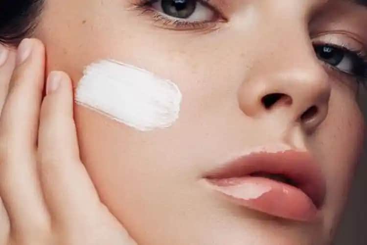 Kolajen Kremi Faydaları ve Kullanım Alanları Hakkında Detaylı Bilgi