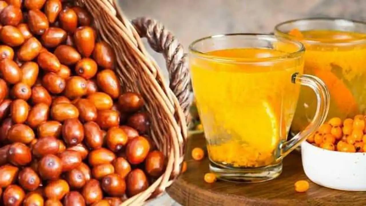 Kuru Dut Suyunun Kozmetik ve Sağlık Faydaları: Doğal Güzellik İçin Etkili Bir Yöntem
