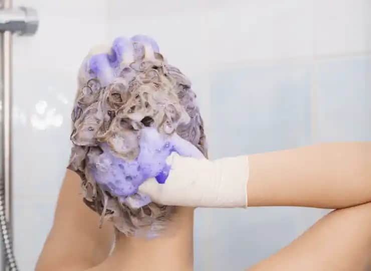 Mor Şampuan Kullanımı ve Saç Renk Koruma Rehberi: Doğru Uygulama ve İpuçları