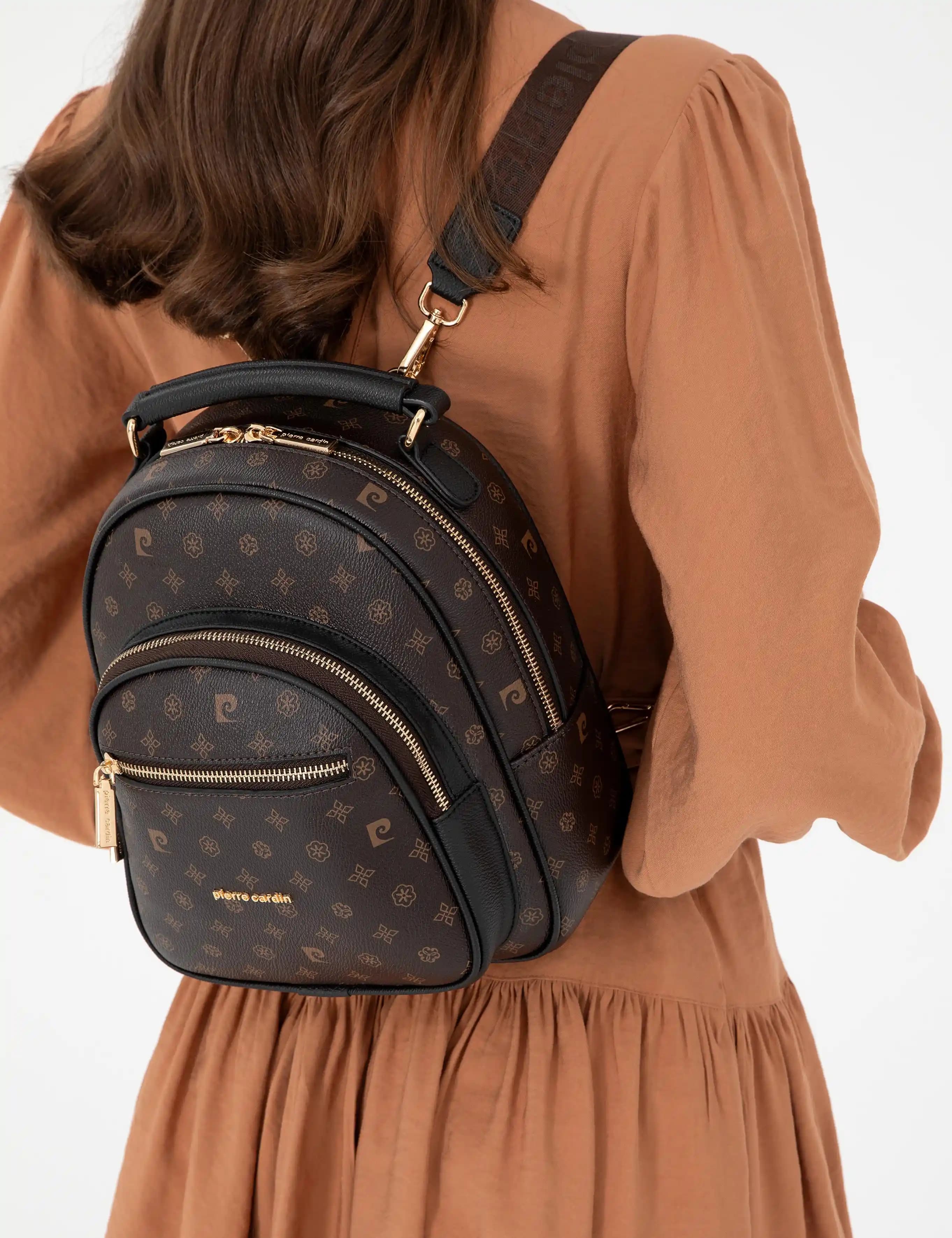 Pierre Cardin Kahverengi Sırt Çantası Modelleri ile Şıklık ve İşlevselliğin Buluşması