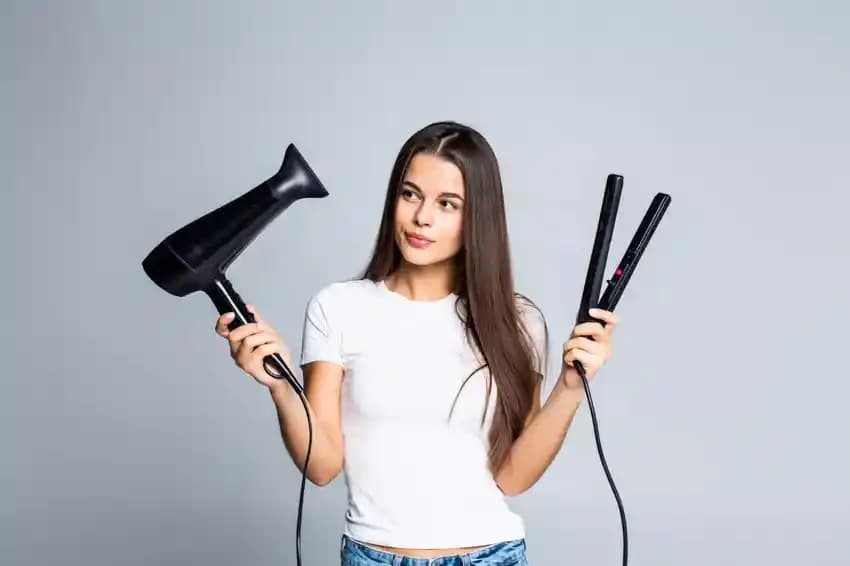 2025'te Saç Kuruluğuna Son: Doğal Yöntemlerle Saçlarınızı Yeniden Canlandırın