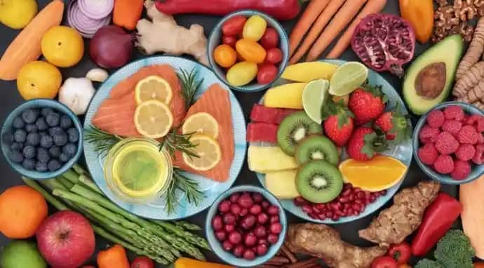 Salisilik Asit İçeren Besinler ve Kozmetik Ürünlerin Cilt Sağlığına Etkileri