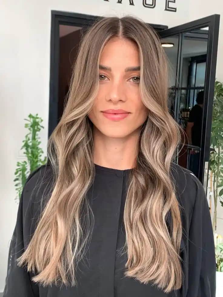 Sandre Saç Rengi Nedir? Doğal ve Şık Görünüm İçin En İyi Tercihler