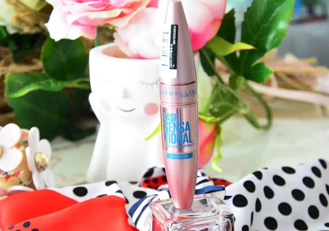 Waterproof Maskara Nedir, Nasıl Kullanılır ve Kozmetikteki Önemi