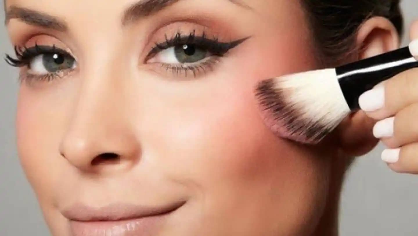 Allık Kullanımının Makyajdaki Rolü ve Kişisel Tercihlere Etkisi