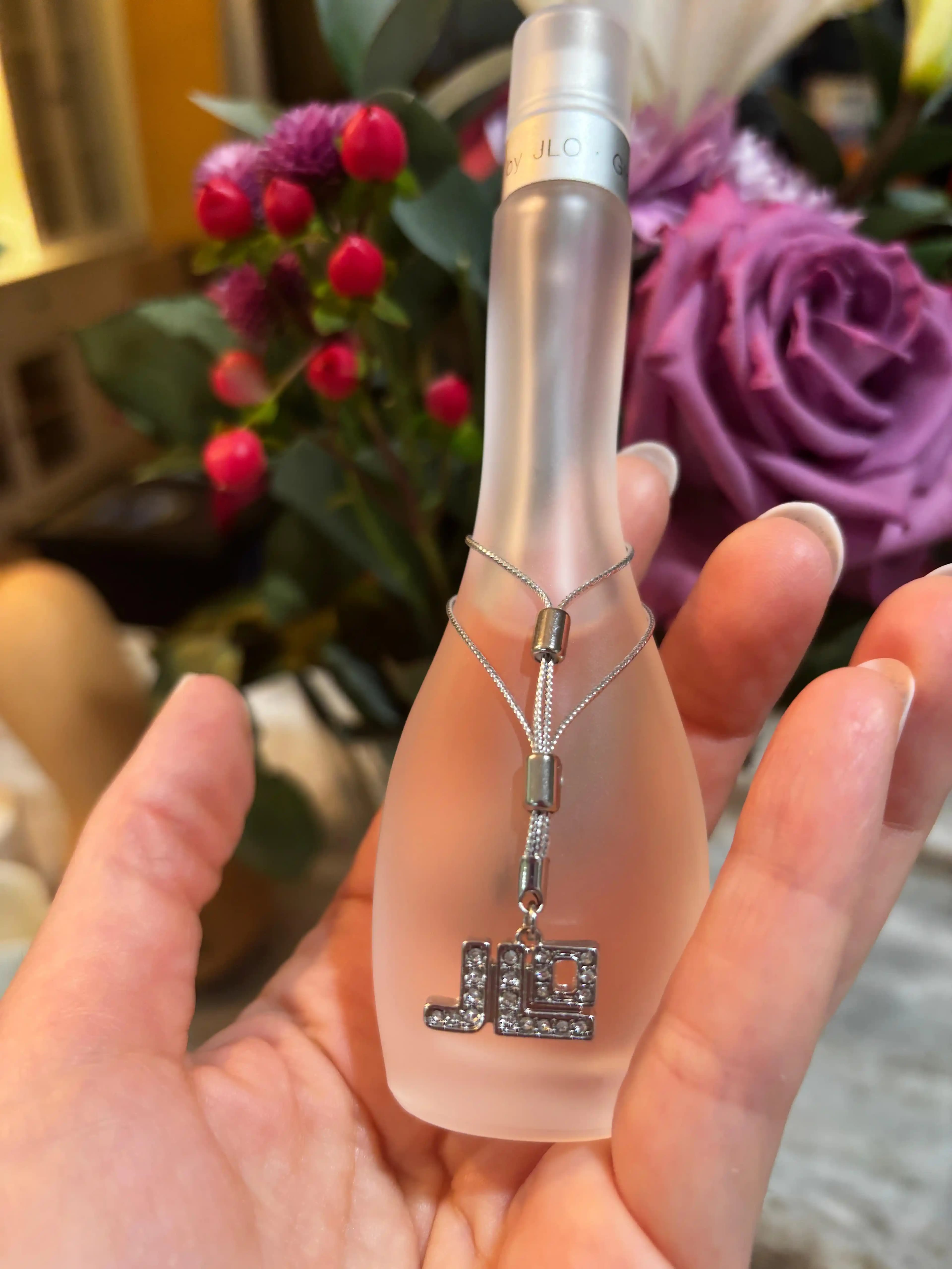 Parfüm Şişesi ve Koku Uyumsuzlukları: Tasarım ve Algı Arasındaki Farklar