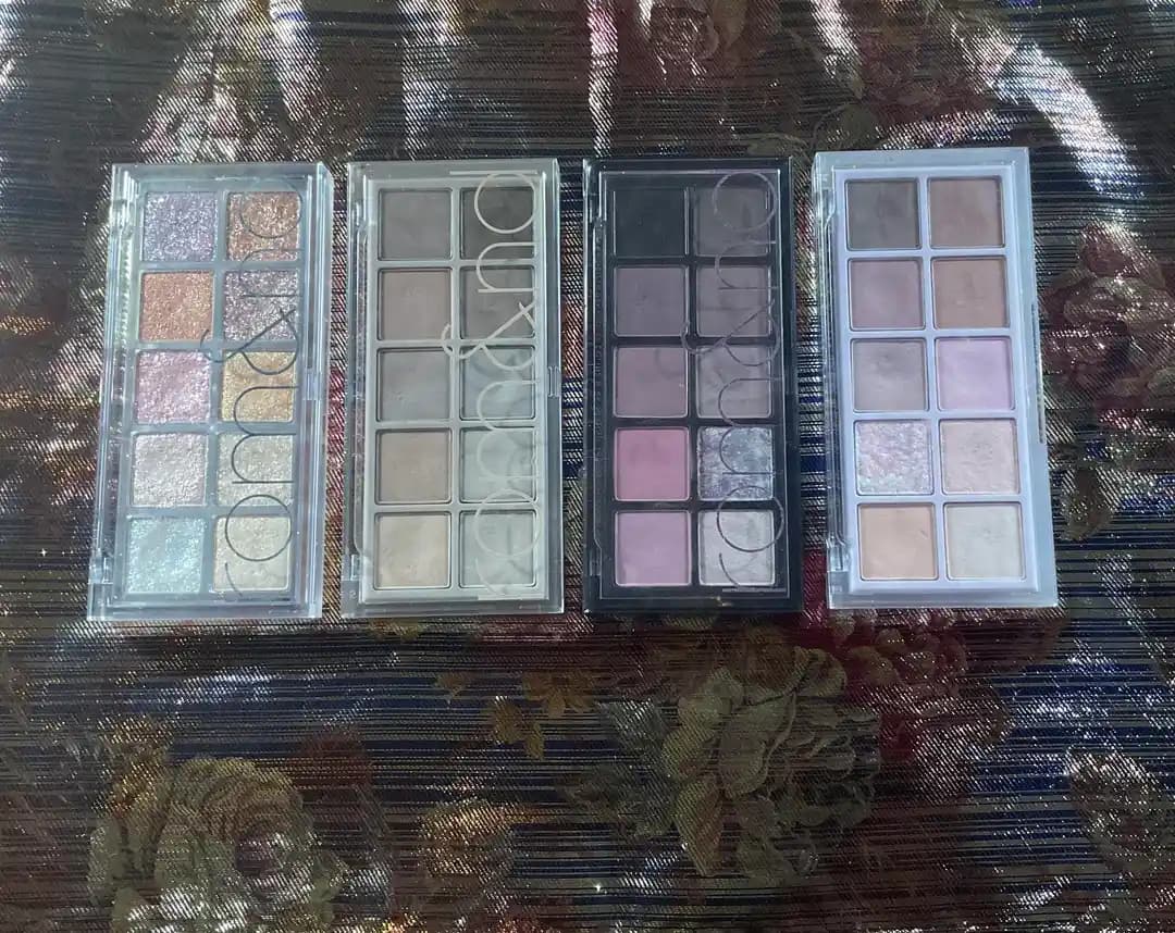 Rom&nd Göz Farı Paletleri: Renk Karşılaştırmaları ve Performans İncelemesi