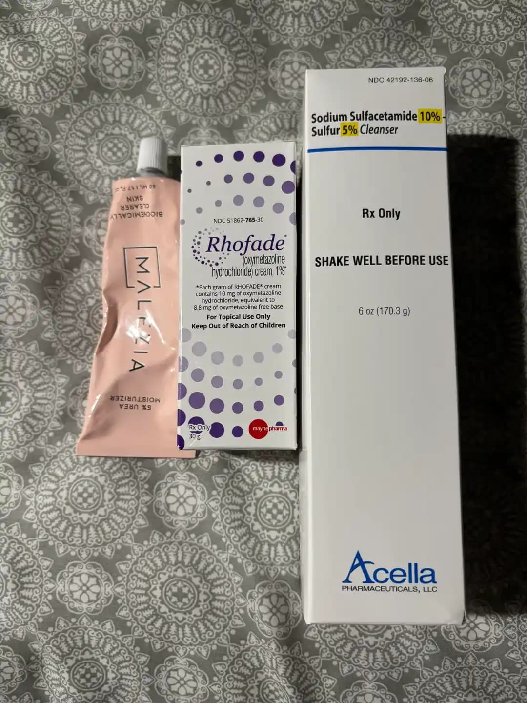 Seboreik Dermatit ve Malassezia İçin Sülfasetamid ve Kükürt İçeren Cilt Bakım Rutini