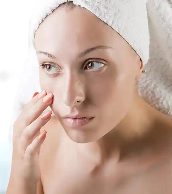 Aşırı Dokulu Ciltler İçin Ekonomik ve Etkili Cilt Bakım Rutini Önerileri