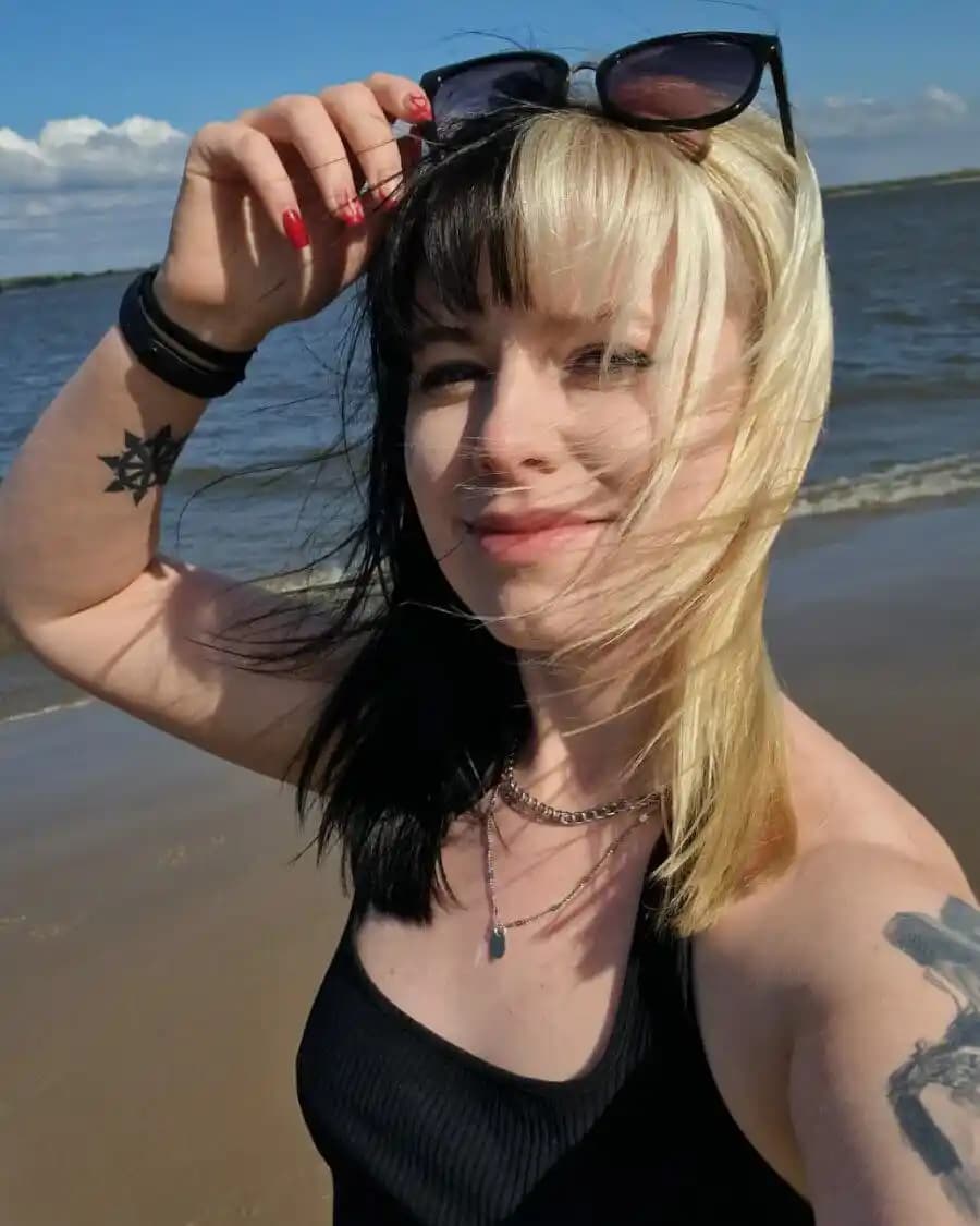 Saç Rengine Uyum İçin Tek Kaş Ağartmanın Estetik ve Stil Üzerindeki Etkileri