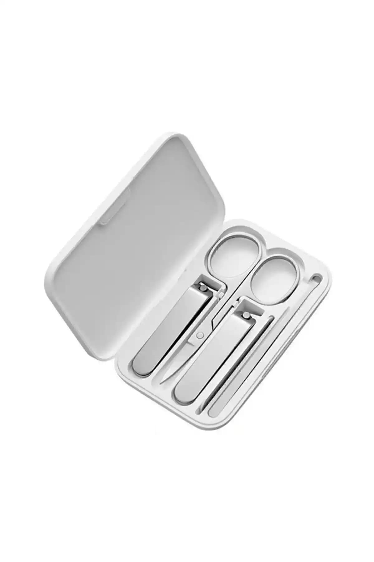 Gomax Paslanmaz Profesyonel Tırnak Bakım Seti ile Güvenilir ve Uzun Ömürlü Bakım Deneyimi