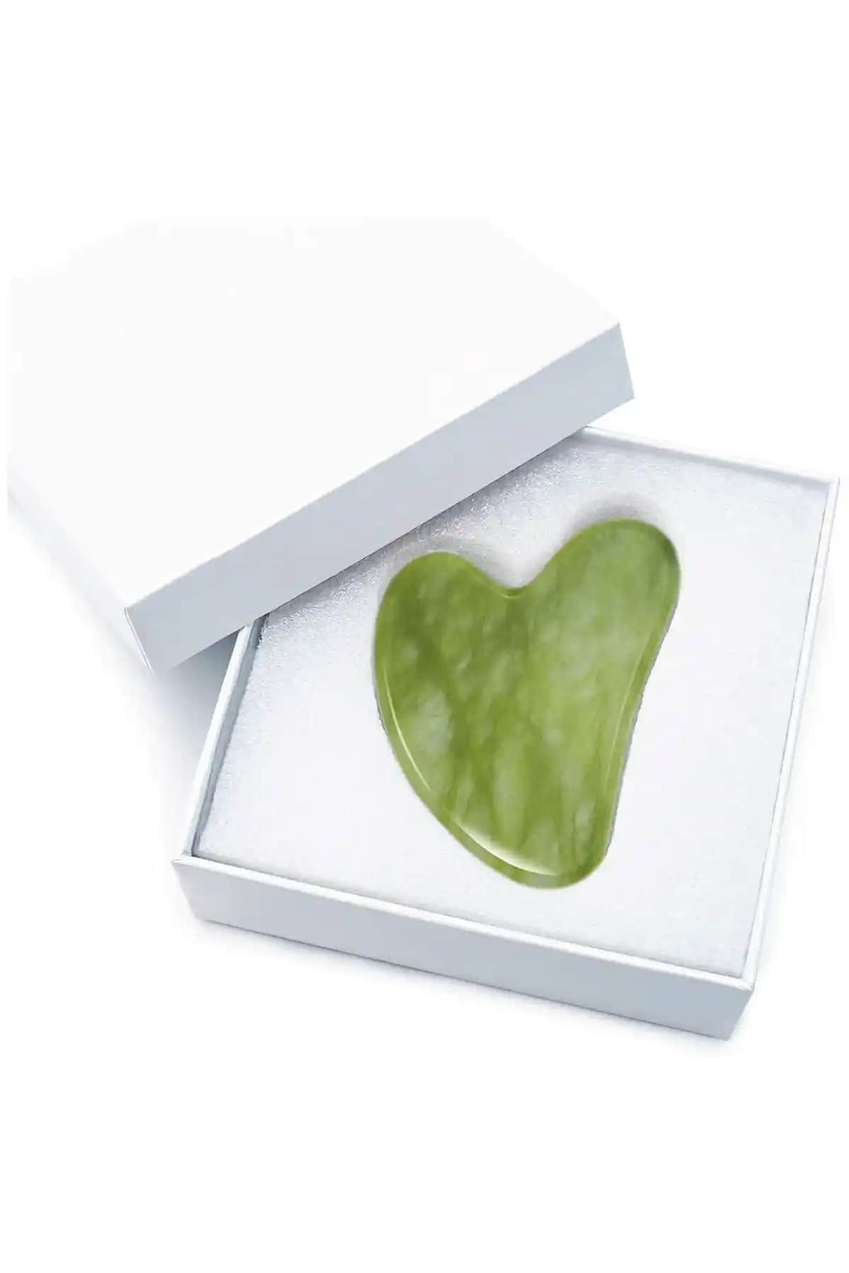 İLTERUS Yeşim Kalp Gua Sha Yüz Masaj Taşıyla Doğal Güzellik ve Cilt Yenileme Yöntemi