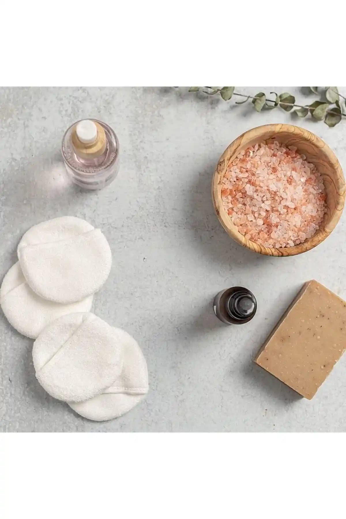 Yıkanabilir Makyaj Temizleme Pedi: Hassas Ciltler İçin Sürdürülebilir ve Pratik Çözüm