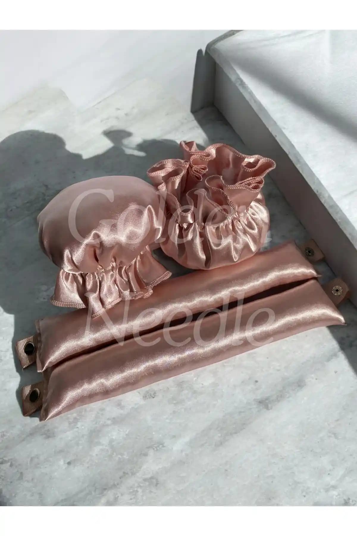 Golden Needle 2'li Boneli Bigudi Sosisi: Pratik ve Doğal Saç Dalgaları İçin Yenilikçi Ürün