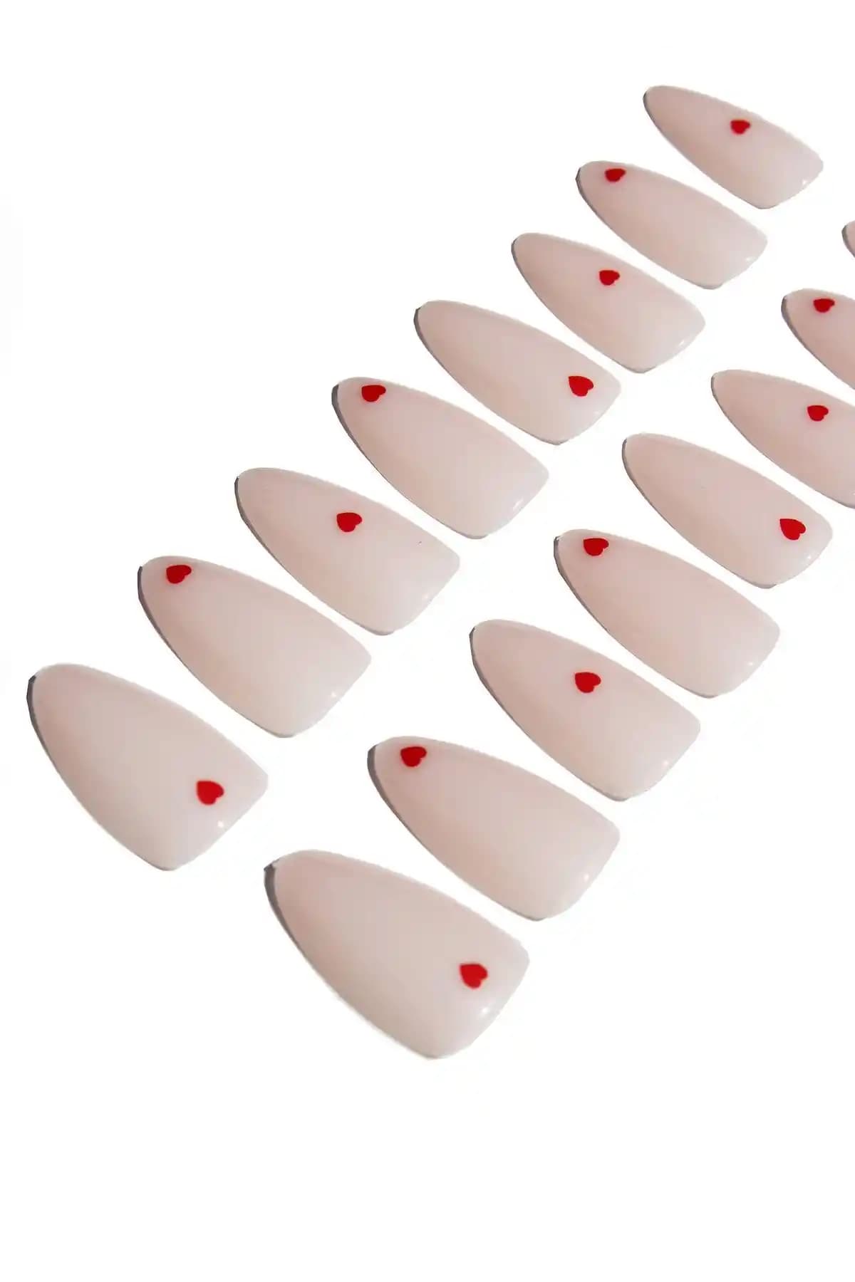 POP Beauty Takma Tırnak Seti ve Zararsız Yapıştırıcı ile Pratik ve Estetik Çözüm