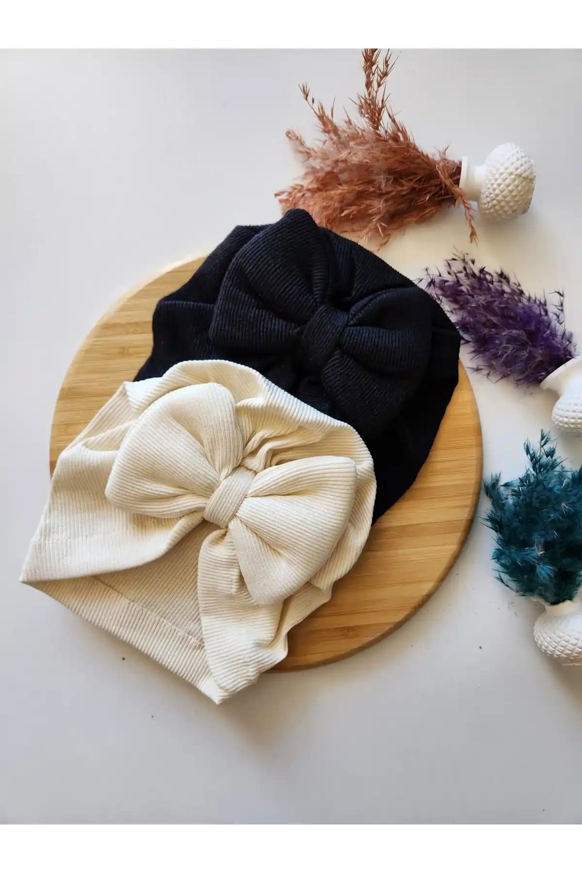 SeherBebeButik'in Çocuklar İçin Şık ve Fonksiyonel Pamuklu Bone Seti