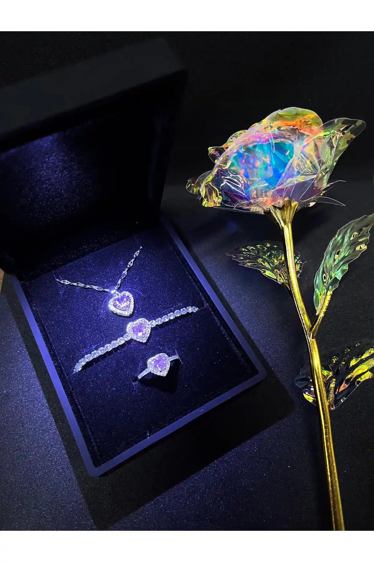 Seppetten Eve Özel Çelik Takı Seti Modern Tasarım ve Anlamlı Sembollerle Şıklık