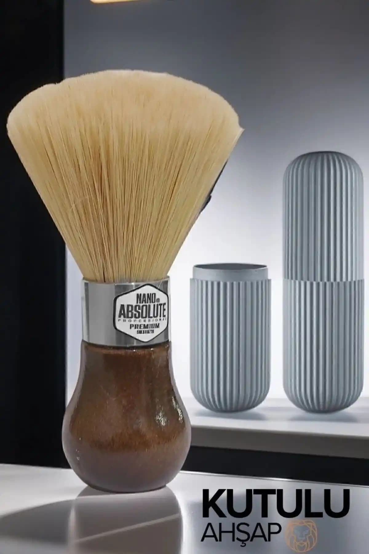 Transformacion Iglesias El Yapımı Tıraş Fırçası Kutulu Set ile Konforlu ve Şık Tıraş Deneyimi