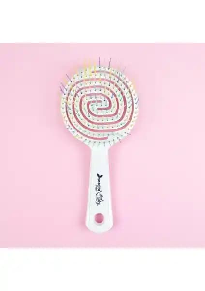 Nascita Pro 3D Oval Saç Fırçası: GEMTIP ile nazik masaj ve islak-kuru kullanım güvenliği