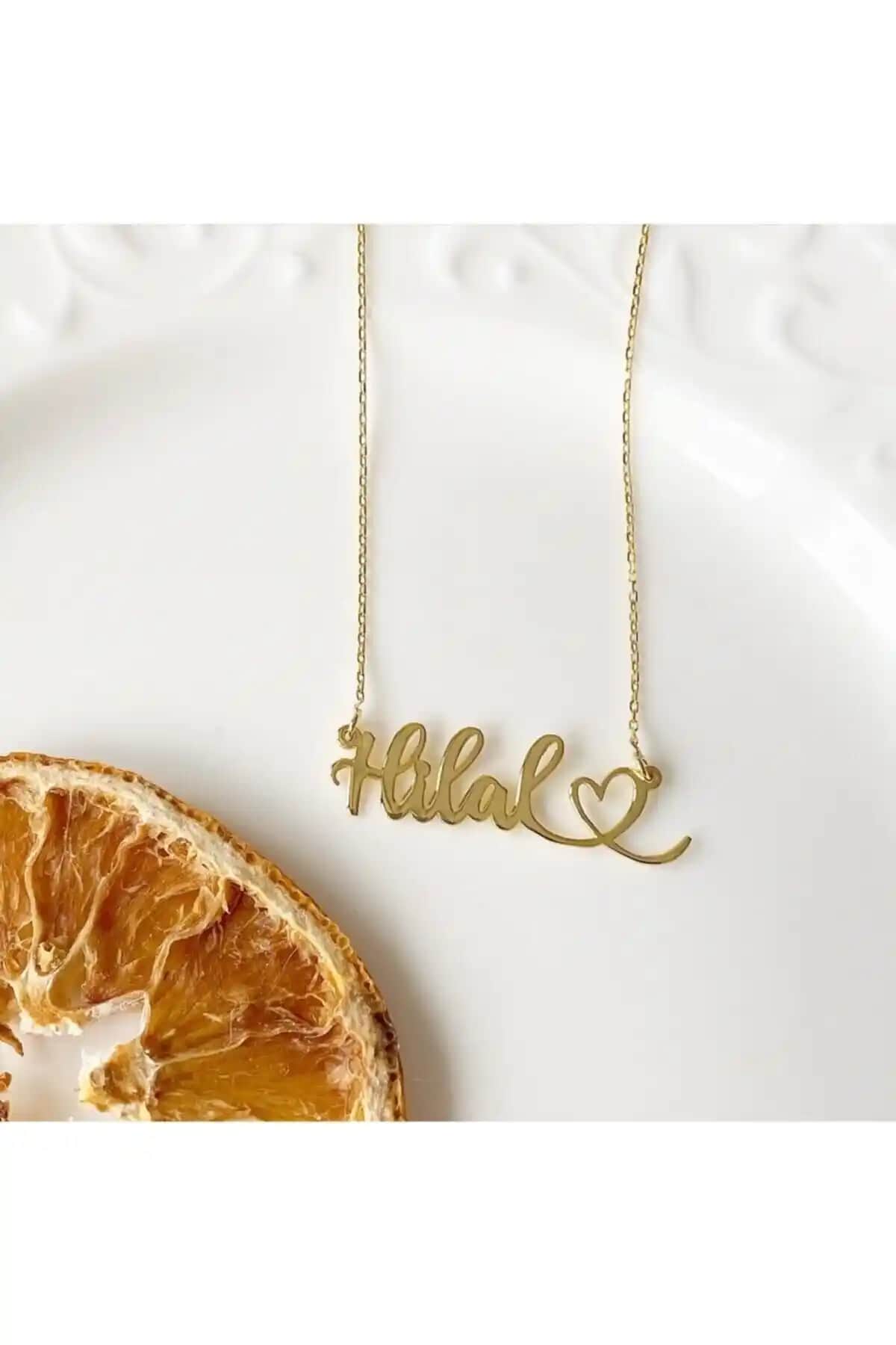 925 Ayar Kalpli İsimli Kolye: Şık ve Dayanıklı Takı Seçenekleri