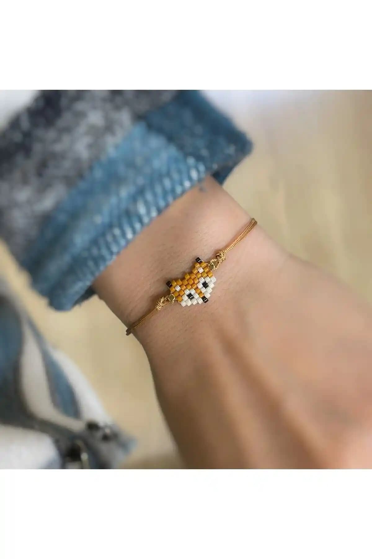 Afrika Butik Miyuki Mini Tilki Bileklik: Şıklık ve Zarafetin Modern Aksesuarı