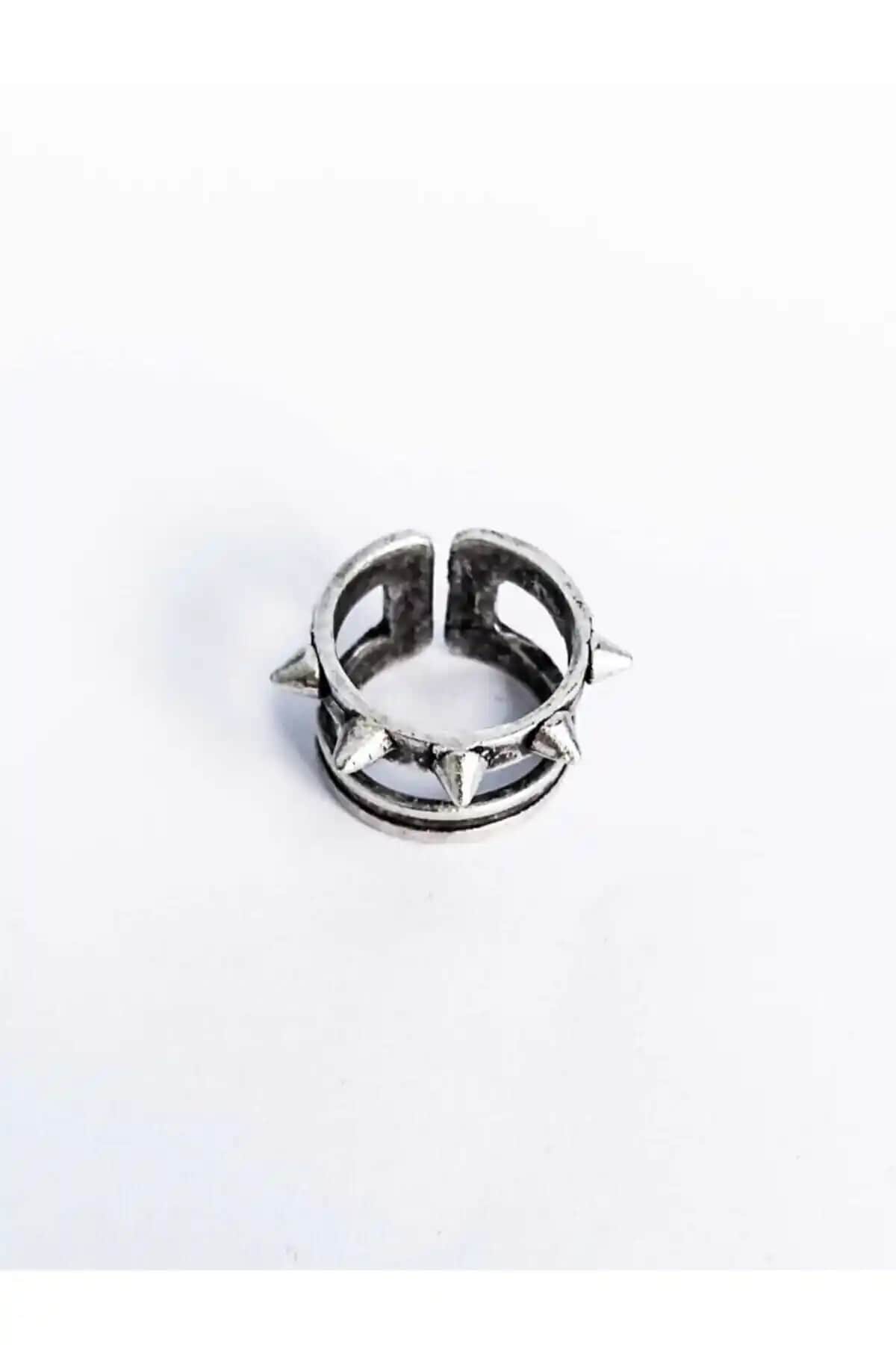 Antik Güçlü Kaplama El Yapımı Tasmalı Yüzük: Şık ve Özgün Tasarım Detayları