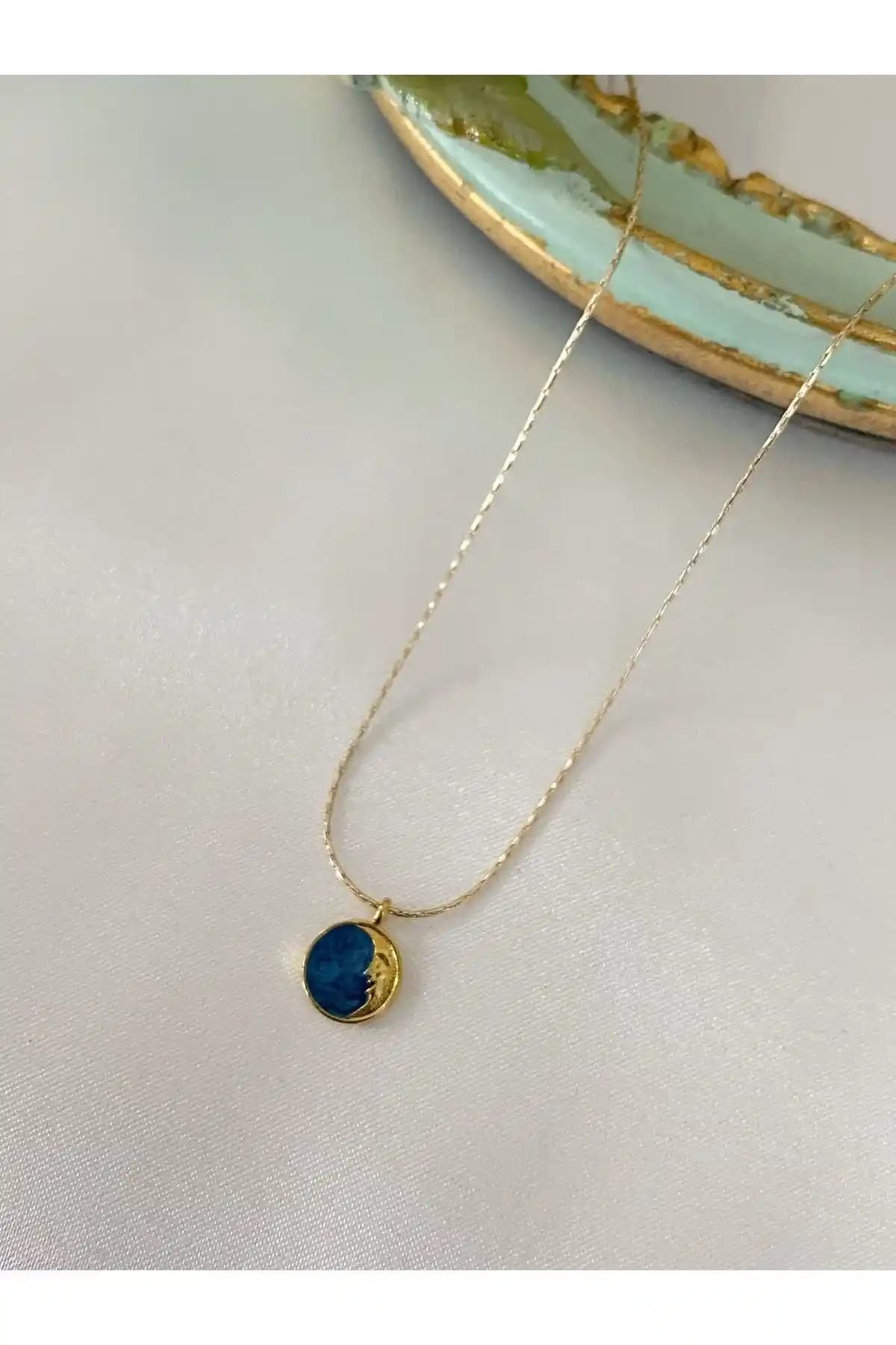 Asia by Leuvoié Minimal Lacivert Mineli Ay Kolyesi Zarif ve Modern Tasarım