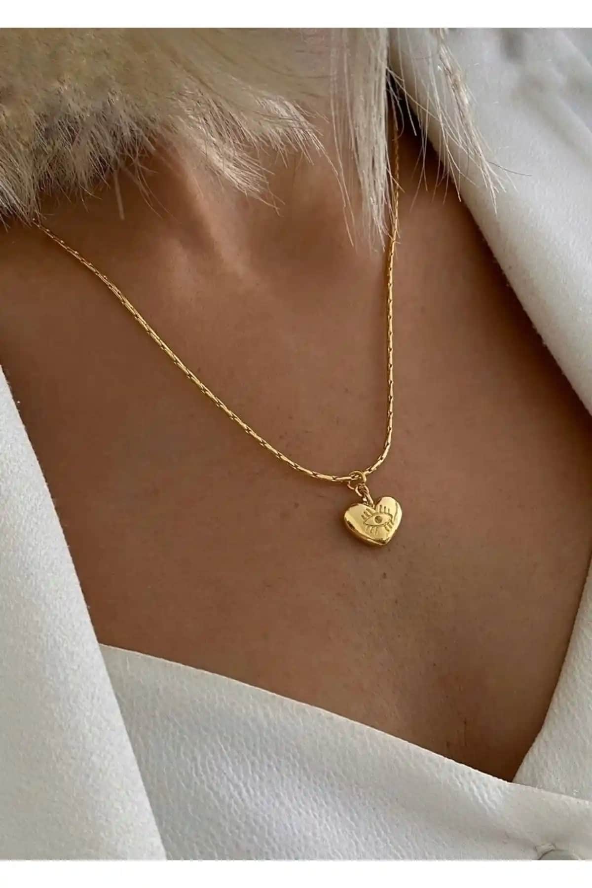 Asia by Leuvoié ve Asia Chic Kolye Karşılaştırması: Tasarım, Malzeme ve Kullanıcı Yorumları