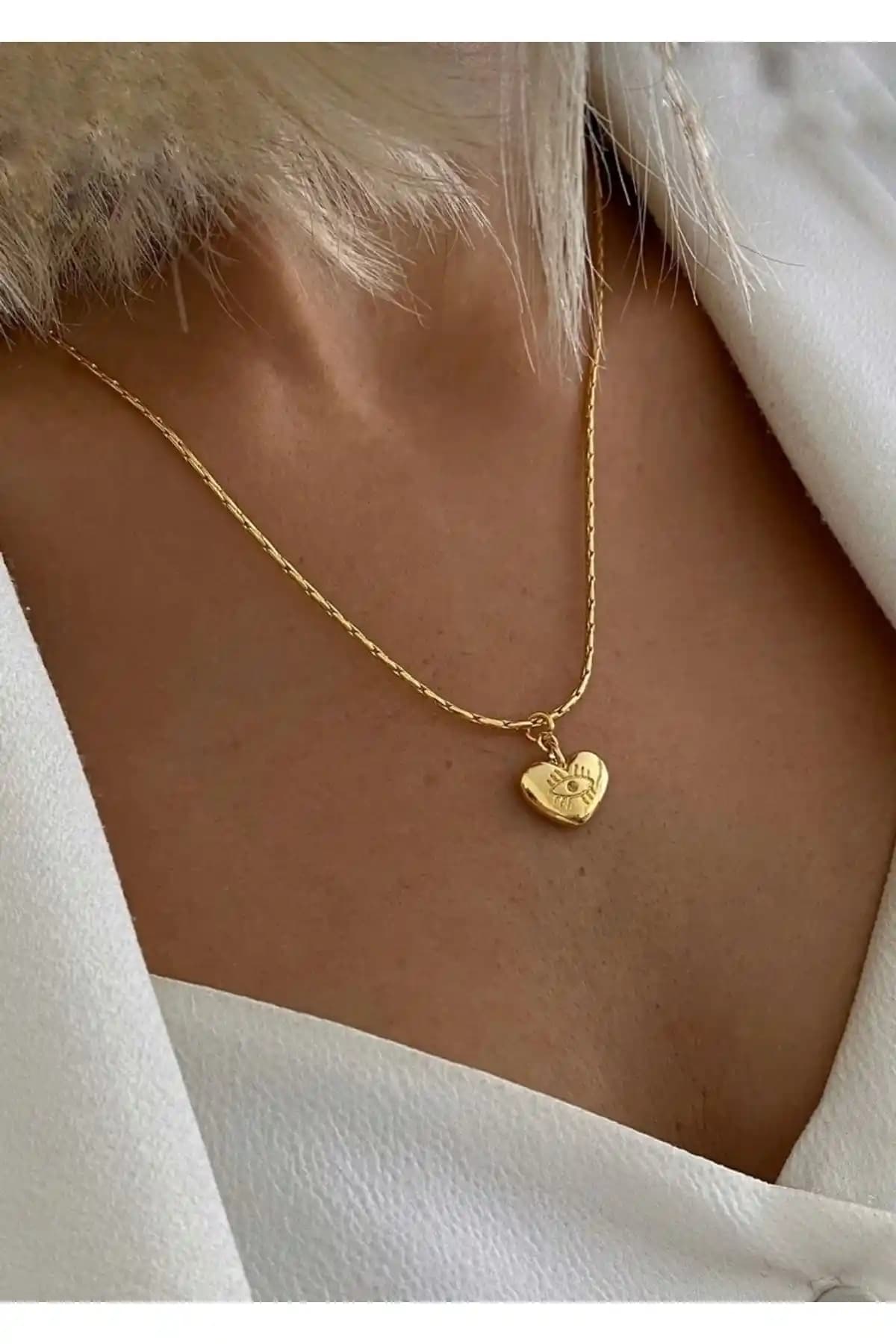 Asia by Leuvoié ve Asia Chic Kolye Karşılaştırması: Tasarım, Malzeme ve Kullanıcı Yorumları