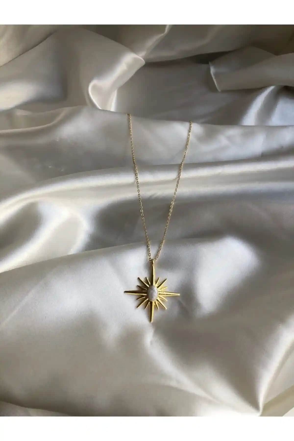 Claritas Takı Kutup Yıldızı Kolye Altın Kaplama Doğal Taşlı Zarif Tasarım