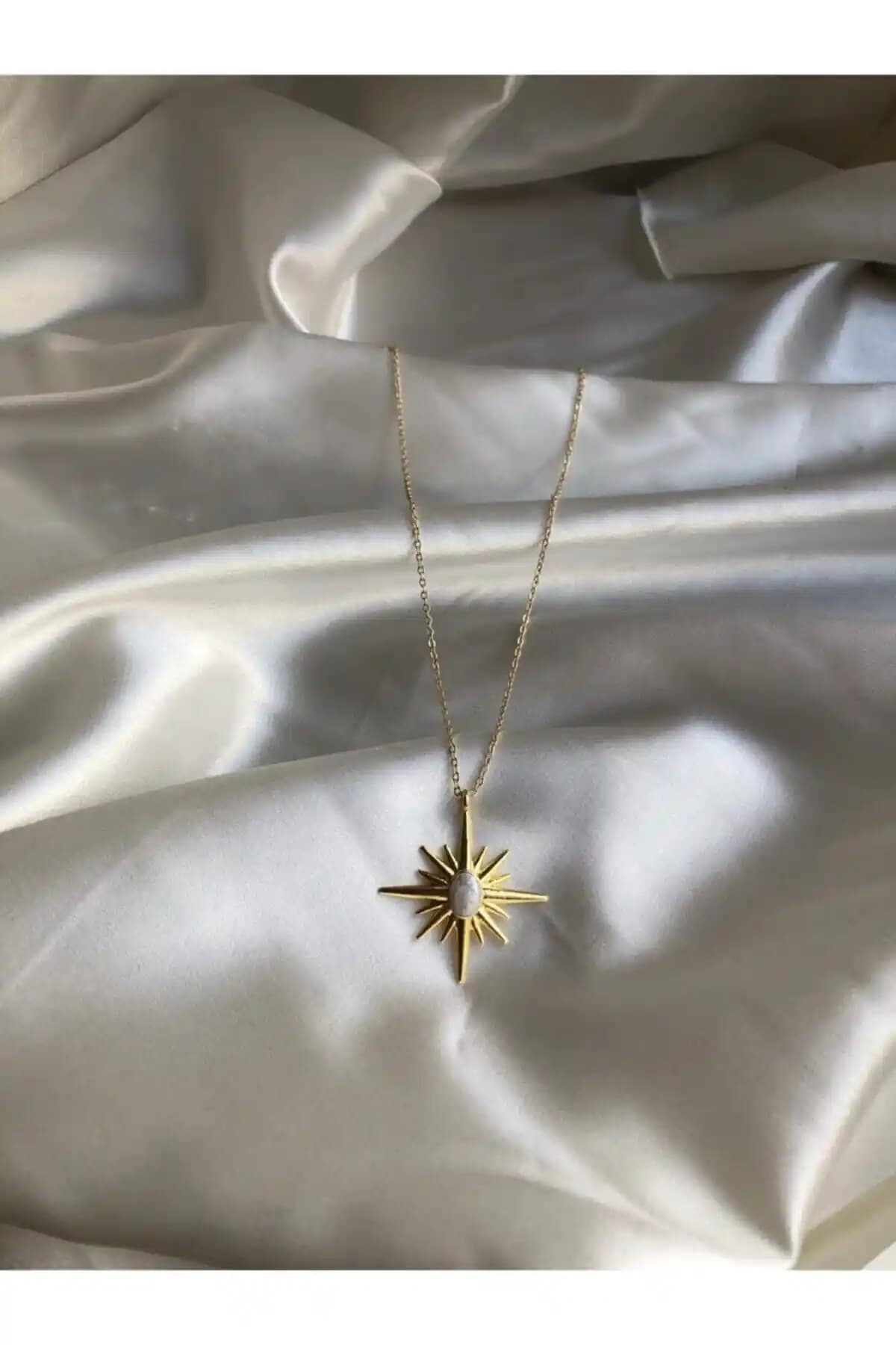 Claritas Takı Kutup Yıldızı Kolye Altın Kaplama Doğal Taşlı Zarif Tasarım