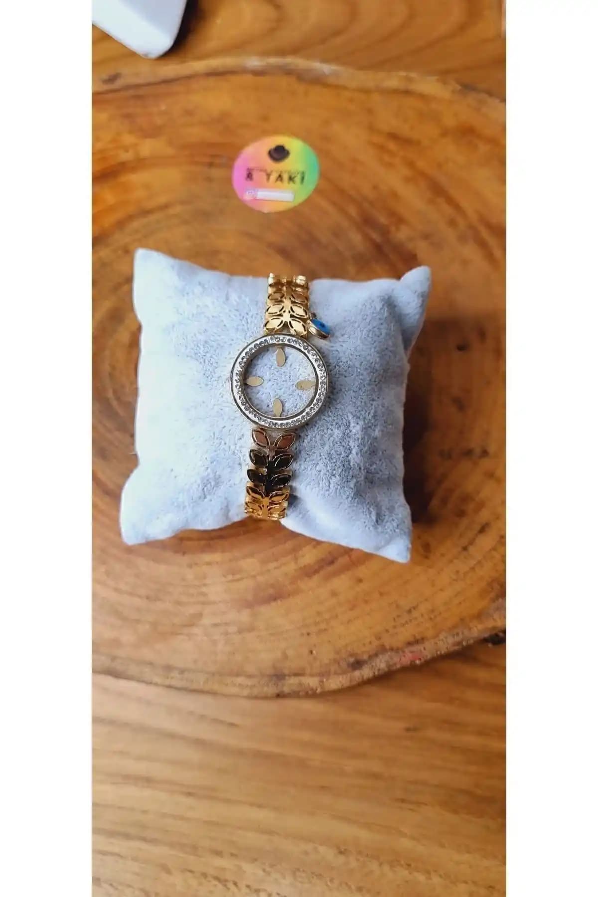 Defne Aksesuar Buğday Çeyreklik Çerçeve Kelepçe: Şıklık ve Dayanıklılık Bir Arada