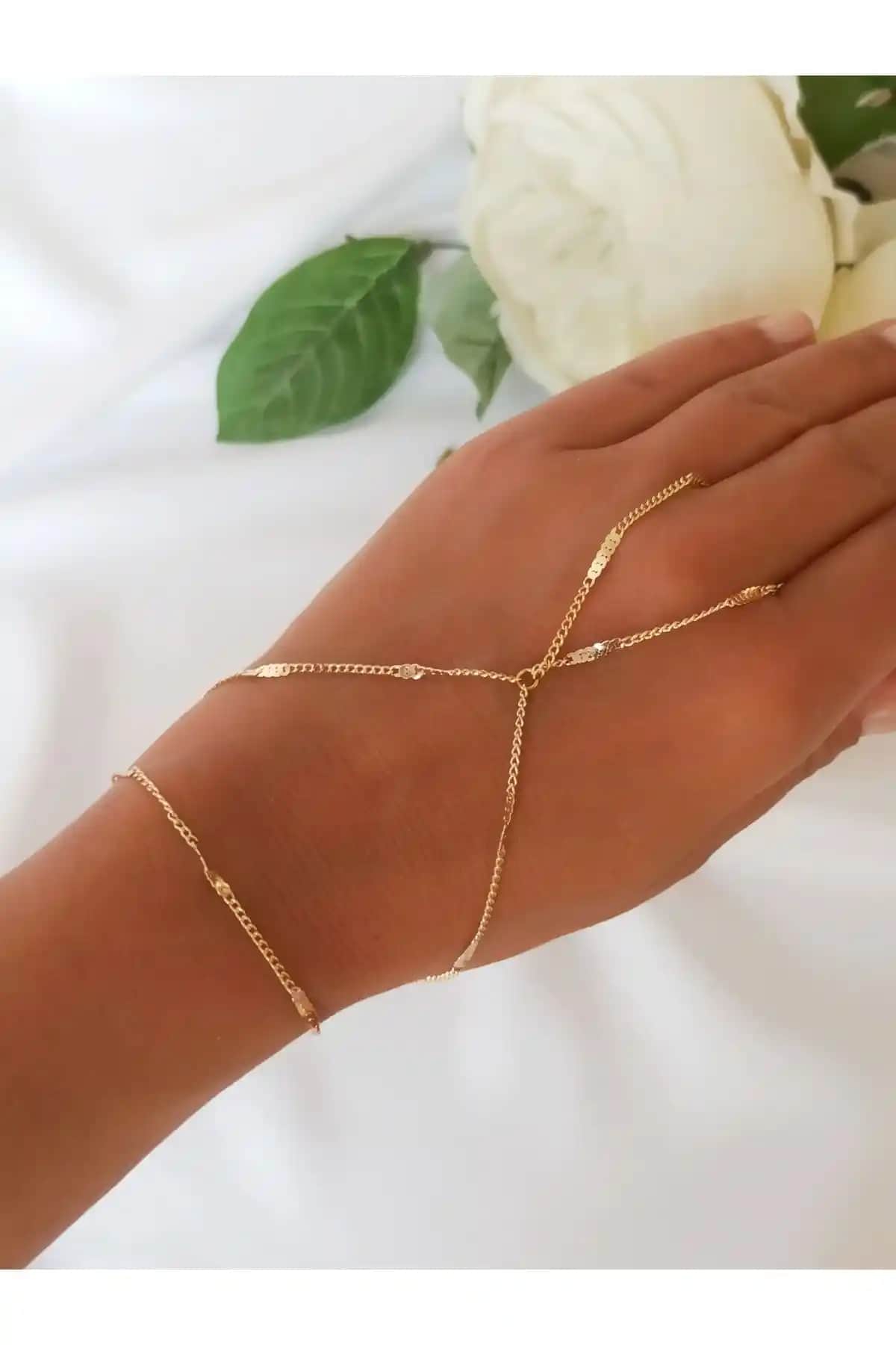 Denizdenal Pırıltı Zincir Şahmeran Bileklik: Zarif ve Dayanıklı Altın Renkli Takı