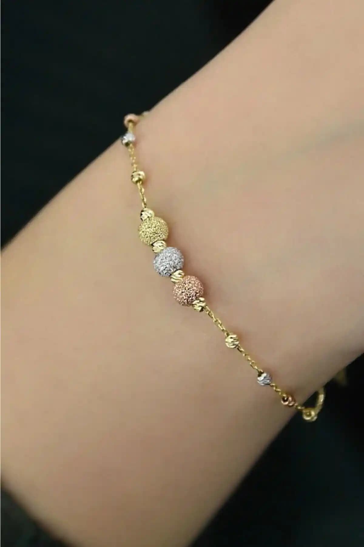 Elika Silver ve Papatya Silver 925 Ayar Gümüş Top Bileklik Karşılaştırması