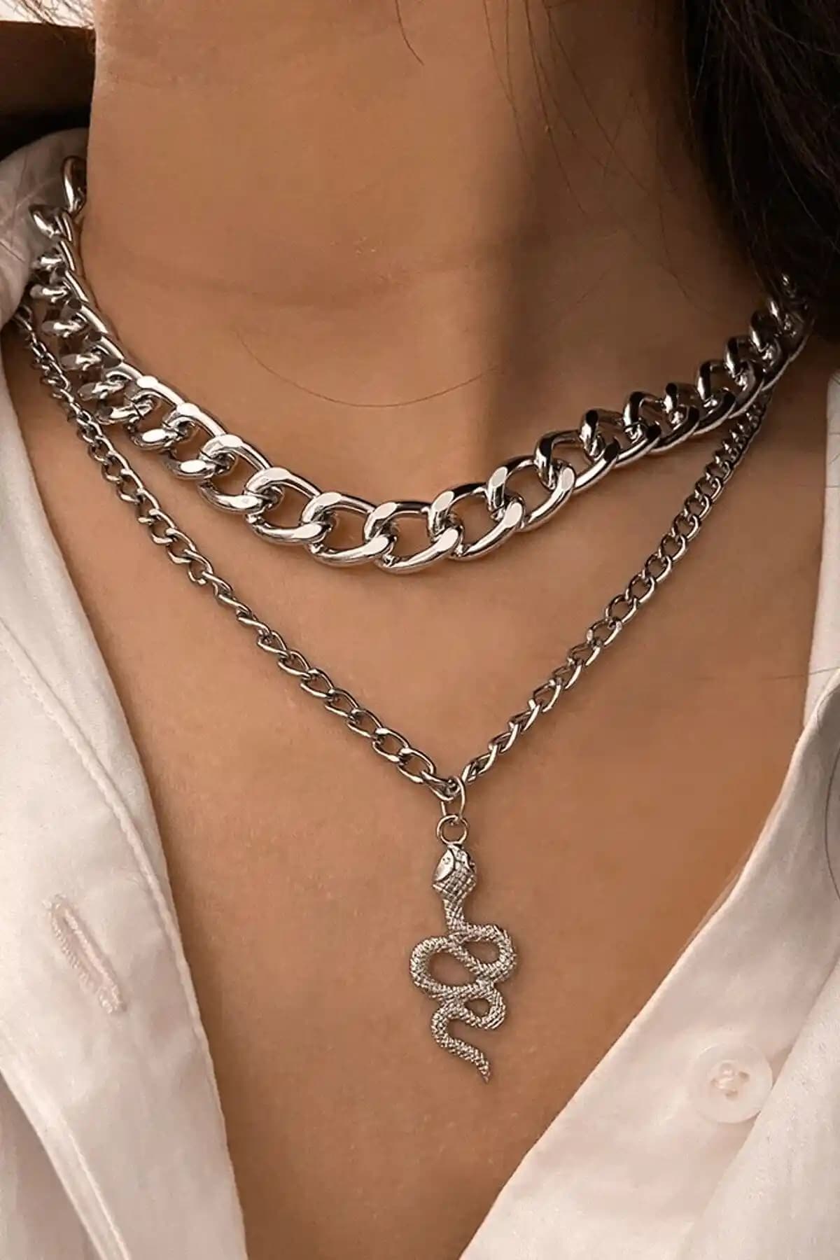 ESUSO Yılan Detaylı Kalın Zincir Kadın Çoklu Kolye Şıklık ve Zarafet Sunar