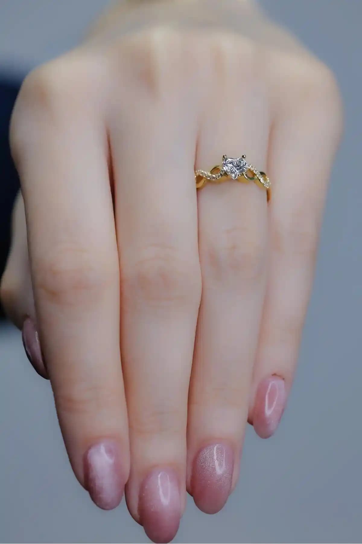 Fay Yamaner Tasarımı Sonsuzluk ve Kalp Motifli 8 Ayar Altın Yüzük