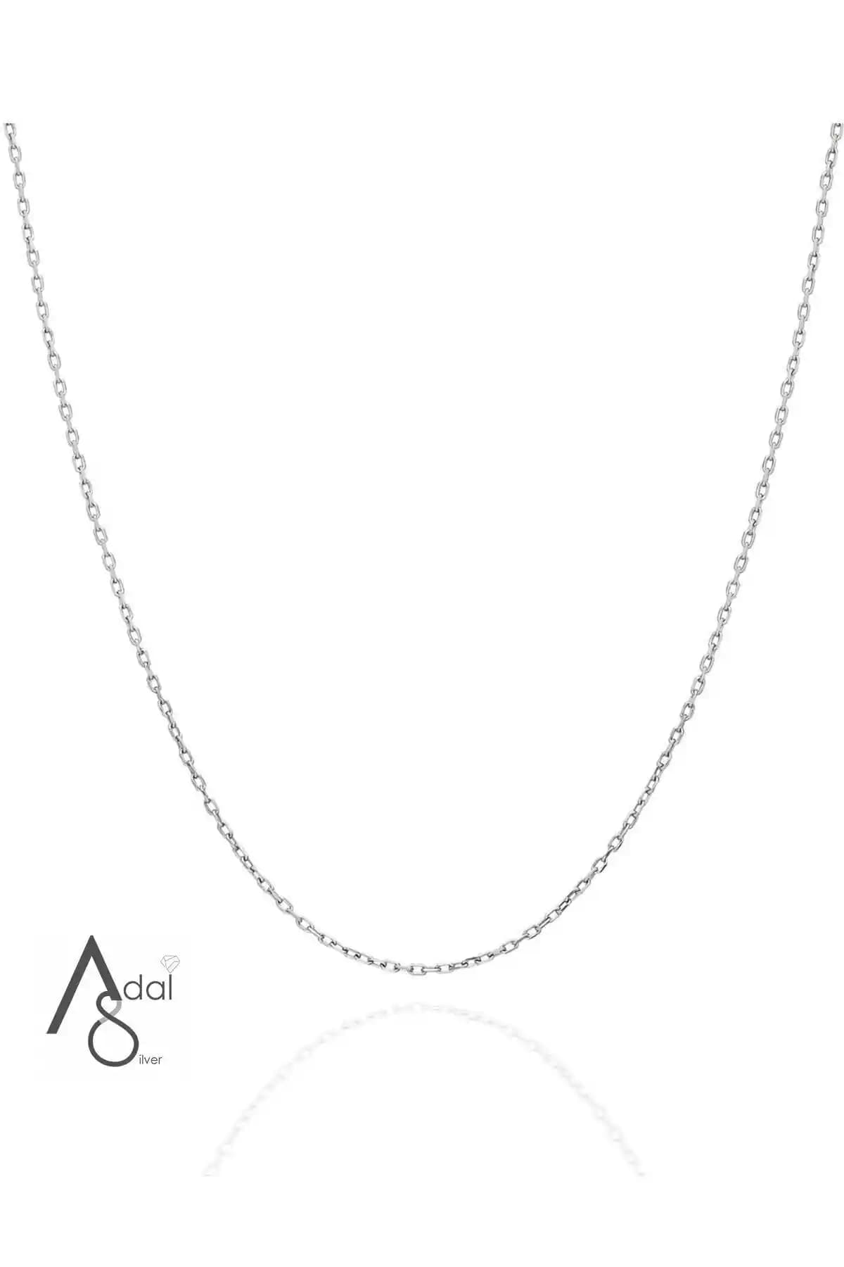 Gümüş Hayalet ve Yılan Modeli Zincirlerin Karşılaştırması: Stil ve Kalite Analizi